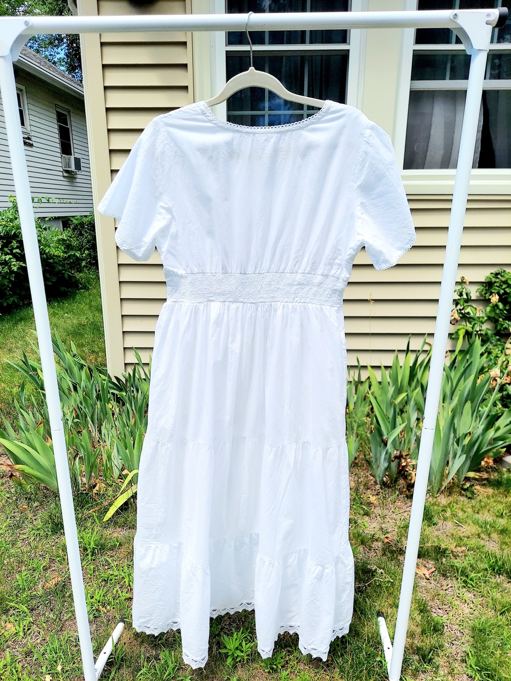 Ananta 100%Cotton White Embroided Eyelet V-Neck Maxi Dress Women Sizes S/M L/XL - Picture 6 of 8